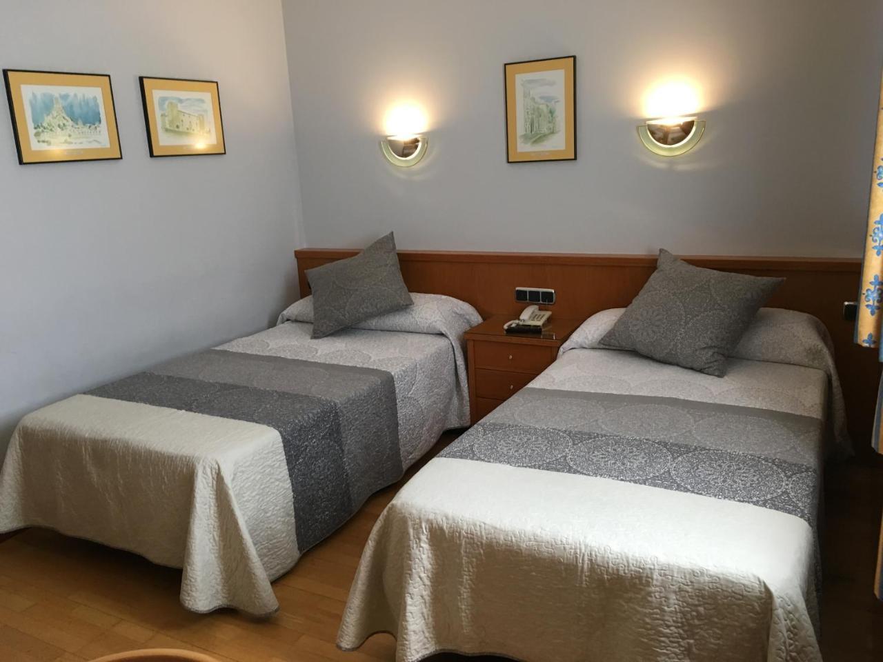 Encasa Hotel Almansa Esterno foto